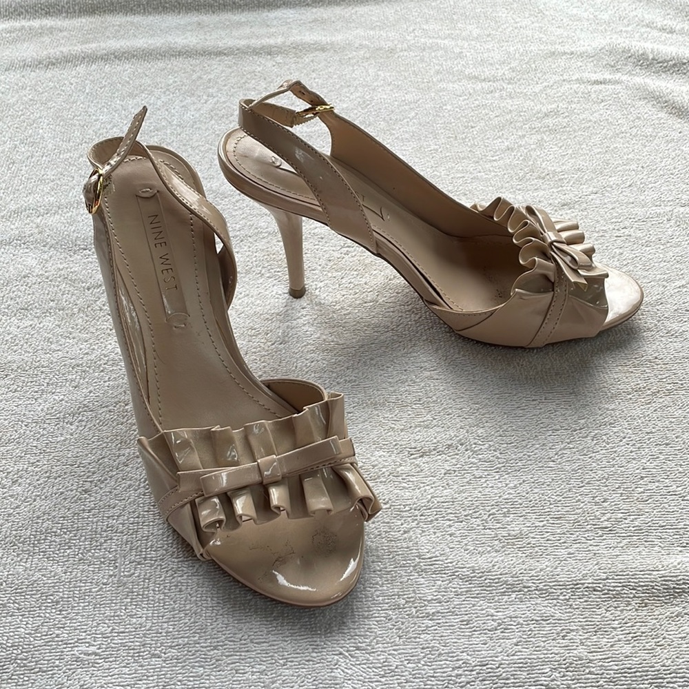 Nine West ladies dress shoes size 8